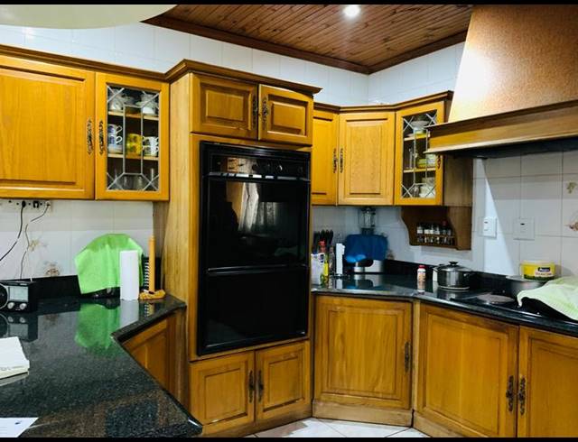 4 BEDROOM HOUSE FOR SALE IN SHALLCROSS